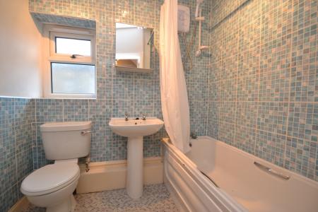 3 bedroom End of terrace house for sale in Oakroyd Mount, Pudsey, Leeds, LS28