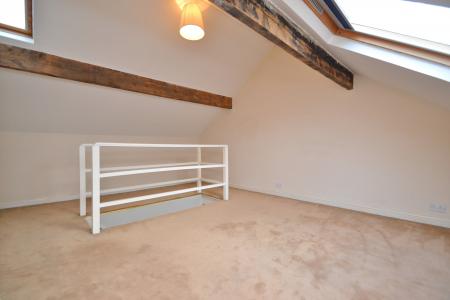 3 bedroom End of terrace house for sale in Oakroyd Mount, Pudsey, Leeds, LS28