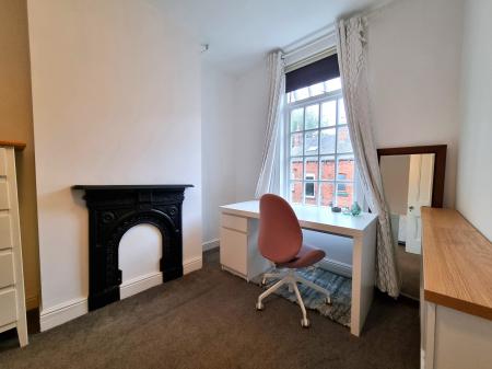 4 bedroom Terraced House for sale in Pasture Lane, Chapel Allerton, Leeds, LS7