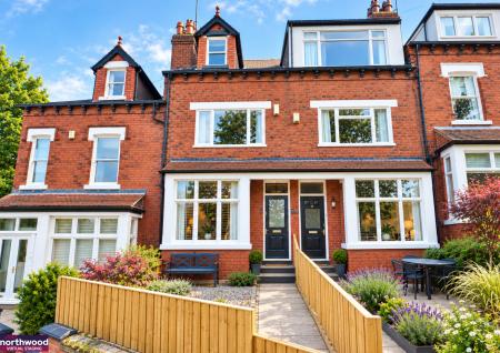 4 bedroom Terraced House for sale in Pasture Lane, Chapel Allerton, Leeds, LS7