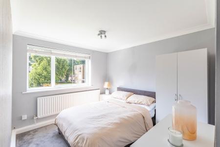 1 bedroom Flat to let in Kingsway Court, Moortown, Leeds, LS17