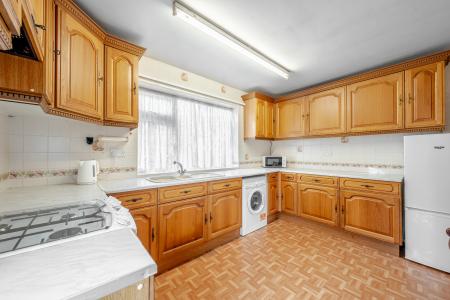 2 bedroom Bungalow for sale in St Matthews Walk, Chapel Allerton, Leeds, LS7