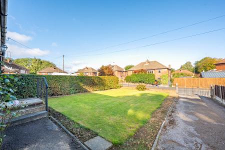 2 bedroom Bungalow for sale in St Matthews Walk, Chapel Allerton, Leeds, LS7