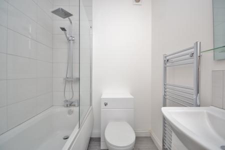 2 bedroom Flat to let in Newton Hill Court, Chapeltown Road, Chapel Allerton, Leeds, LS7