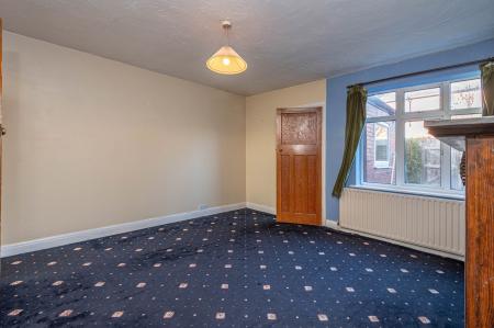 4 bedroom Terraced House to let in Chandos Place, Roundhay, Leeds, LS8