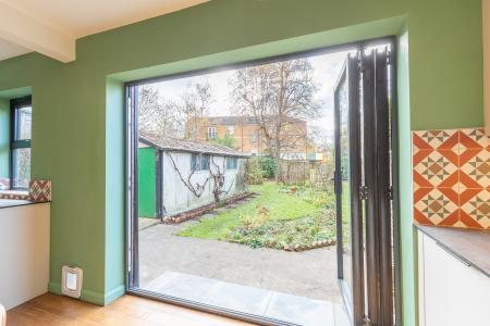 3 bedroom Semi-detached house for sale in Gledhow Park Avenue, Chapel Allerton, Leeds, LS7