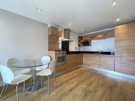 2 bedroom Flat for sale in Mackenzie House, Chadwick Stre, Leeds, LS10