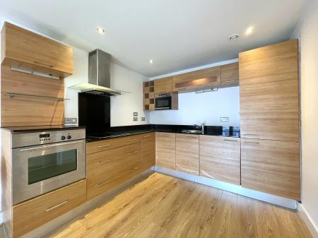 2 bedroom Flat for sale in Mackenzie House, Chadwick Stre, Leeds, LS10