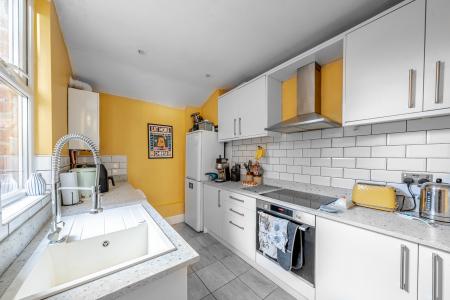 3 bedroom Terraced House for sale in Highbury Terrace, Meanwood, Leeds, LS6