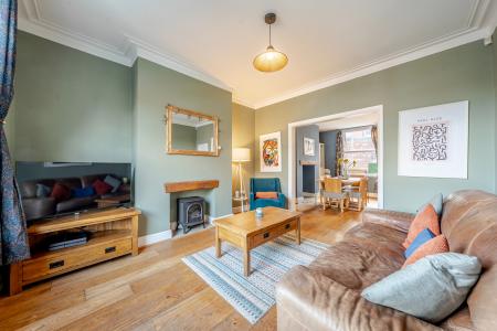 3 bedroom Terraced House for sale in Highbury Terrace, Meanwood, Leeds, LS6