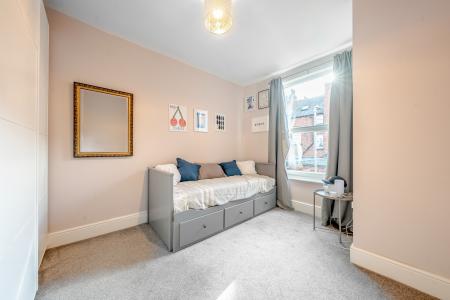 3 bedroom Terraced House for sale in Highbury Terrace, Meanwood, Leeds, LS6