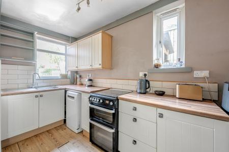 3 bedroom Semi-detached house for sale in Roxholme Terrace, Chapel Allerton, Leeds, LS7