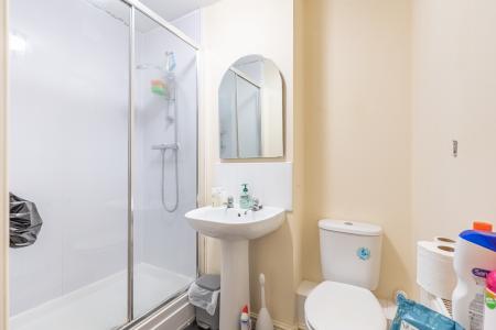 4 bedroom Town house for sale in Oak Tree Lane, Killingbeck, Leeds, LS14