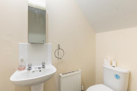 4 bedroom Town house for sale in Oak Tree Lane, Killingbeck, Leeds, LS14