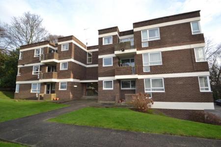 1 bedroom Studio flat to let in Newton Park Court, Leeds, LS7