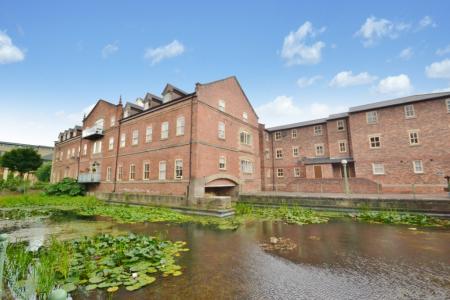 1 bedroom Flat to let in Navigation Walk, Leeds, LS10