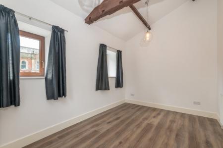 2 bedroom Coach House to let in Regent Street, Chapel Allerton, Leeds, LS7