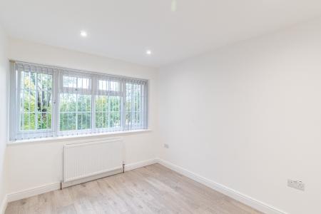 3 bedroom End of terrace house to let in Spen Mews, West Park, Leeds, LS16