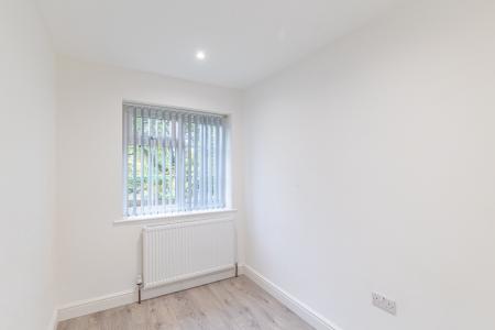3 bedroom End of terrace house to let in Spen Mews, West Park, Leeds, LS16