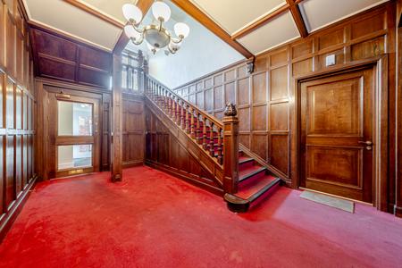 2 bedroom Flat for sale in The Hall, Allerton Hill, Chapel Allerton, Leeds, LS7