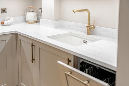 2 bedroom Flat for sale in The Hall, Allerton Hill, Chapel Allerton, Leeds, LS7