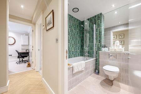 2 bedroom Flat for sale in The Hall, Allerton Hill, Chapel Allerton, Leeds, LS7