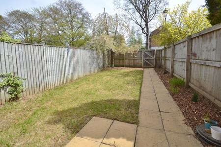 4 bedroom Terraced House to let in Mansion Gate Square, Chapel Allerton, Leeds, LS7