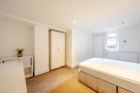 4 bedroom Terraced House for sale in Methley Lane, Chapel Allerton, Leeds, LS7