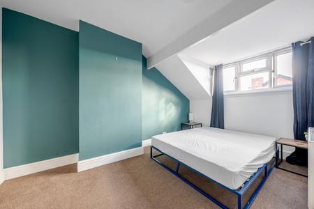 4 bedroom Terraced House for sale in Methley Lane, Chapel Allerton, Leeds, LS7