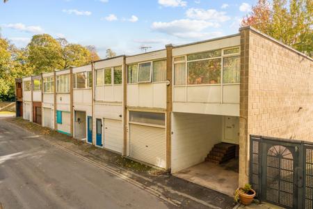3 bedroom End of terrace house for sale in Newton Garth, Chapel Allerton, Leeds, LS7
