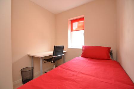 2 bedroom Flat to let in Langtons Wharf, The Calls, Leeds, LS2