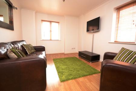 2 bedroom Flat to let in Langtons Wharf, The Calls, Leeds, LS2