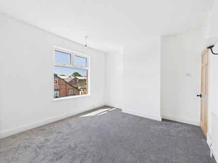 2 bedroom Terraced House for sale in Dartford Road, Leicester, LE2