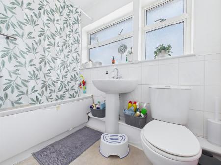 3 bedroom Terraced House for sale in Garnett Crescent, Leicester, LE2