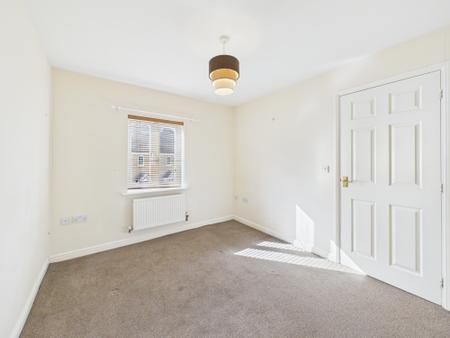 3 bedroom Terraced House for sale in Heybridge Road, Leicester, LE5