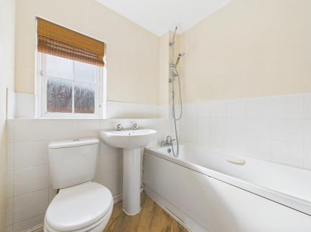 3 bedroom Town house for sale in Heybridge Road, Leicester, LE5