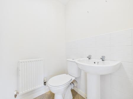 3 bedroom Town house for sale in Heybridge Road, Leicester, LE5