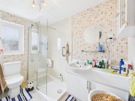 3 bedroom Detached house for sale in Mallard Drive, Leicester, LE7