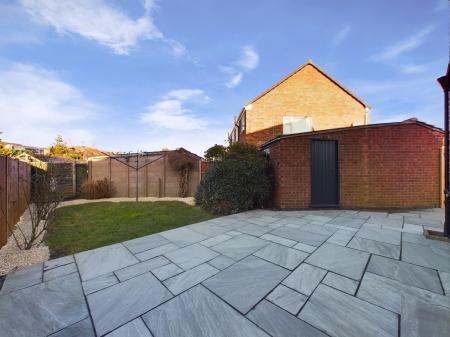 3 bedroom Semi-detached house for sale in Ulverscroft Road, Loughborough