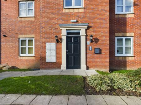 2 bedroom Flat for sale in Watergate Court, Leicester, LE3