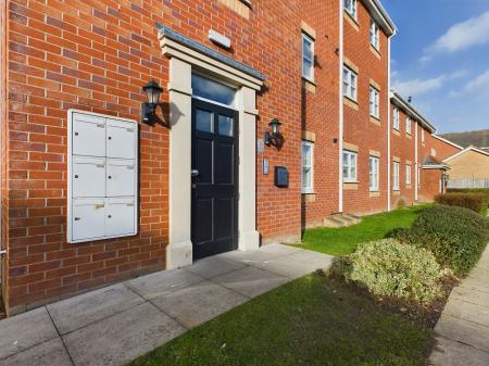 2 bedroom Flat for sale in Watergate Court, Leicester, LE3