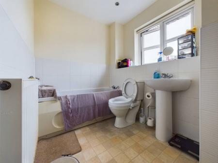 2 bedroom Flat for sale in Watergate Court, Leicester, LE3