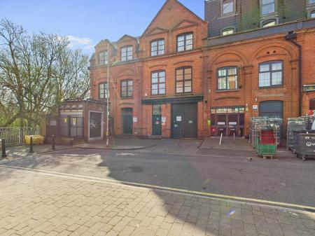 1 bedroom Flat to let in Briton Street, Leicester, LE3