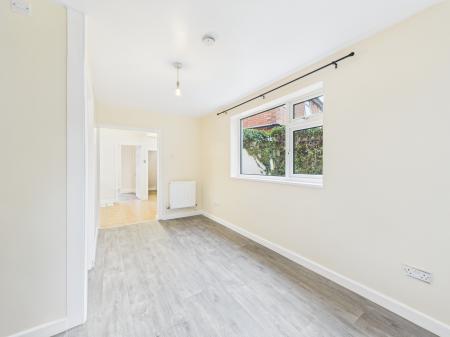 3 bedroom Semi-detached house to let in Fairfield Road, Oadby, LE2