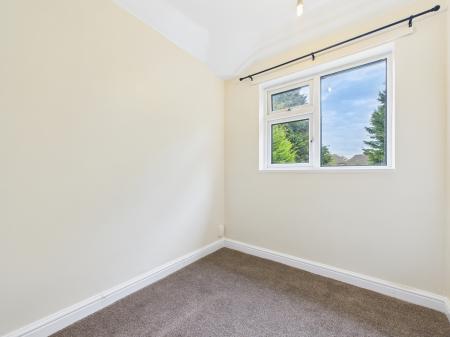 3 bedroom Semi-detached house to let in Fairfield Road, Oadby, LE2