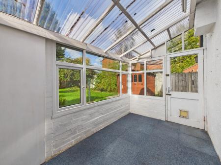 2 bedroom Semi-detached house for sale in Granby Close, Hinckley, LE10