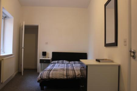2 bedroom Flat to let in Oxford Street, Leicester, LE1