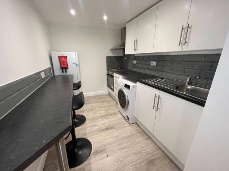 1 bedroom Flat to let in Chatham Street, Leicester, LE1
