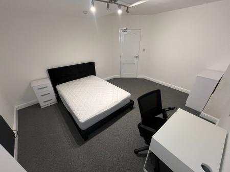 1 bedroom Flat to let in Chatham Street, Leicester, LE1