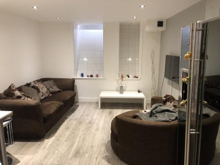 4 bedroom Flat to let in Marble Street, Leicester, LE1